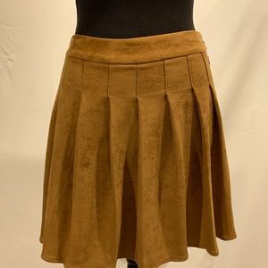 Forever 21 suede pleated skirt